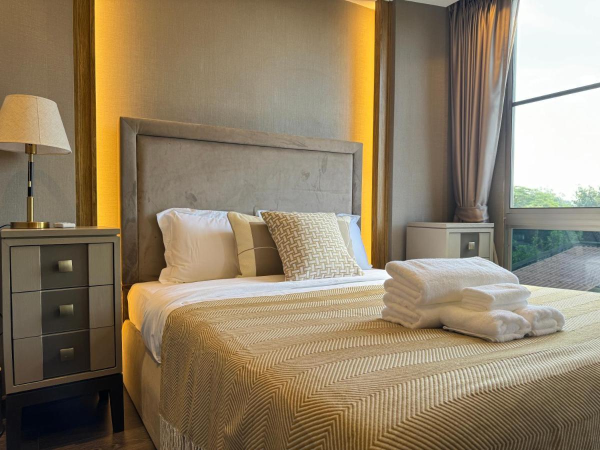 Chiang Mai Night Market Super Large Luxurious 3-Bedroom Hotel-Style Condo Extérieur photo
