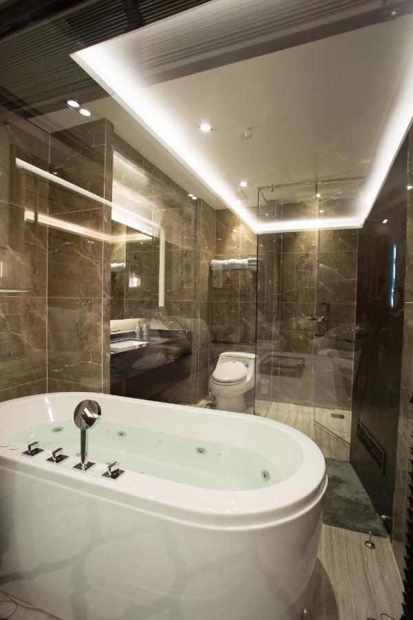 Chiang Mai Night Market Super Large Luxurious 3-Bedroom Hotel-Style Condo Extérieur photo